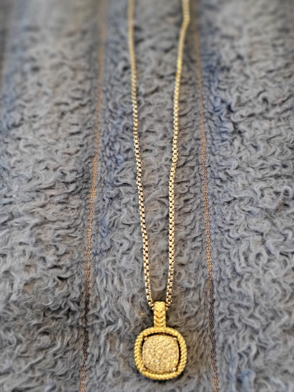 Gold Pavé Cushion Pendant Necklace - Timeless Gold Shine